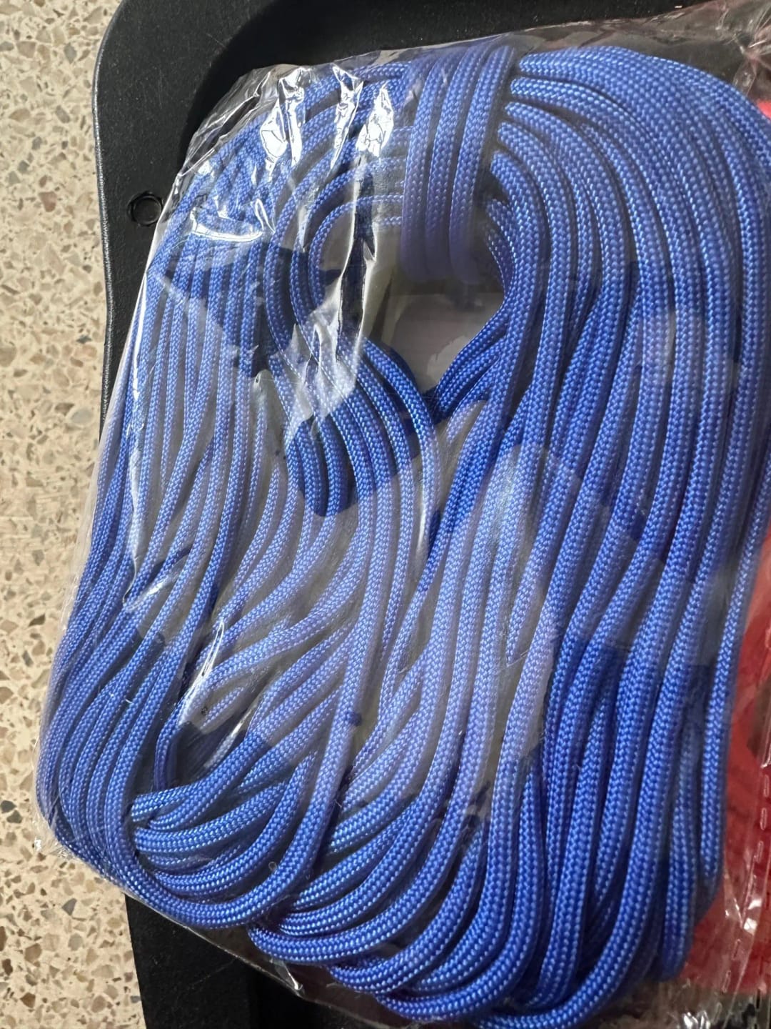Customer photo review of 9-Core Paracord – Robustes Überlebensseil