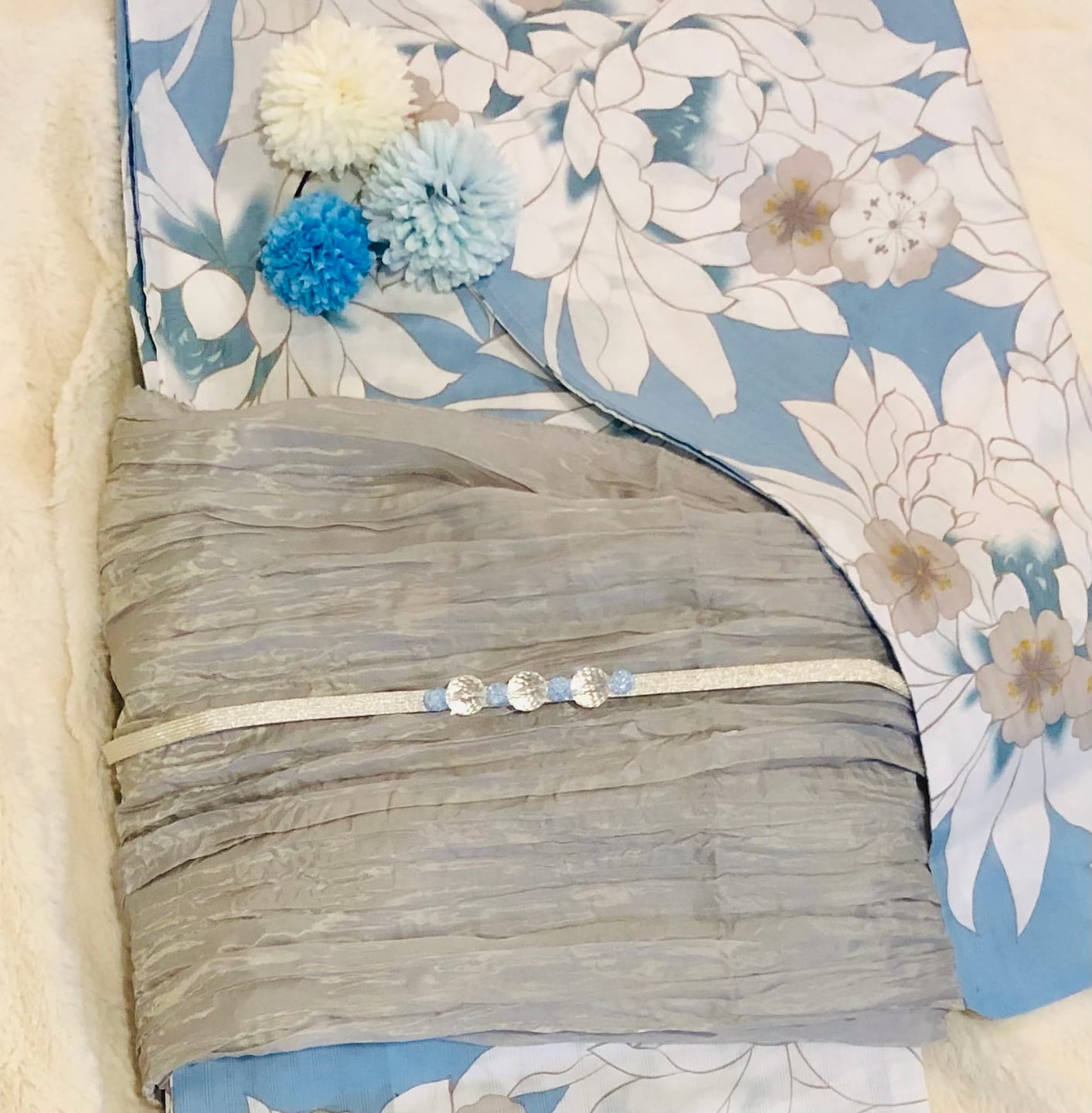 Customer photo review of Yukata Kimono - White Chrysanthemums in Blue (Style #2642)