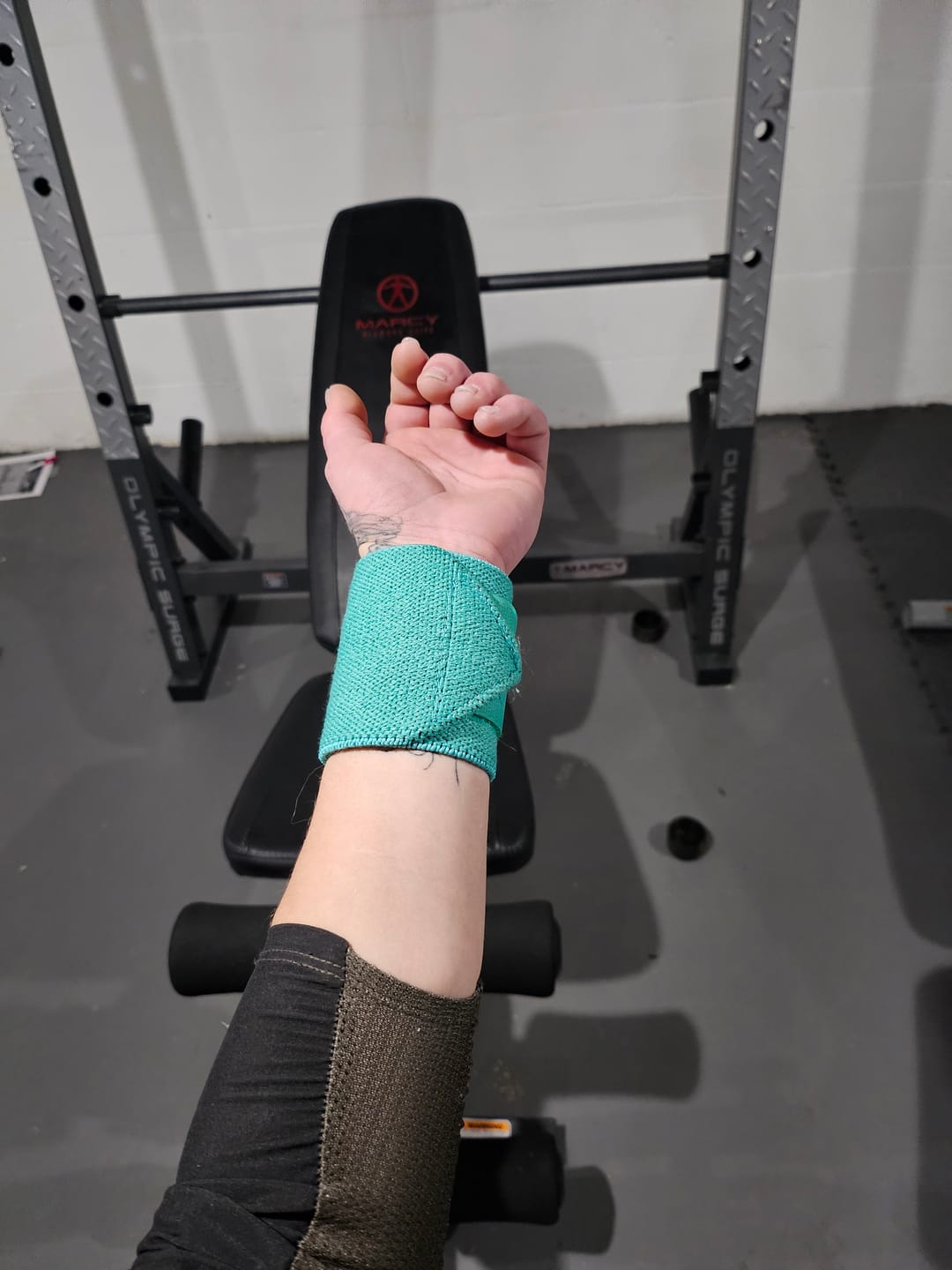 Customer photo review of Stiff Wrist Wraps - Teal - USPA & IPF Approved
