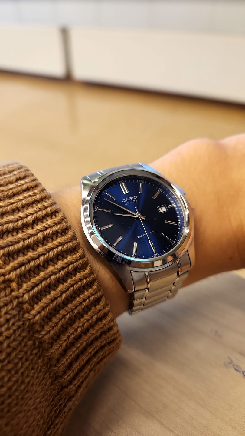 Customer photo review of Reloj Casio Análogo MTP-1183A-2A Azul Acero Inoxidable