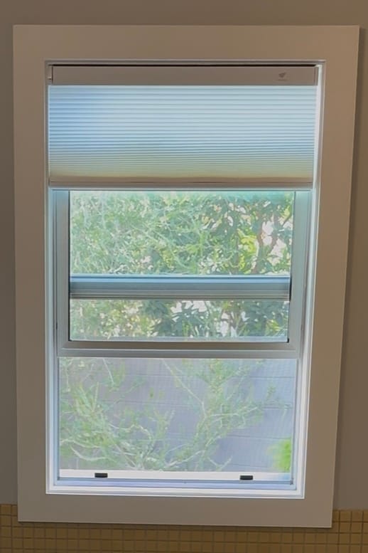 Customer photo review of SmartWings Motorized Light Filtering Cellular Shades Nowa