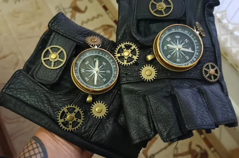 Customer photo review of Steampunk compass gloves