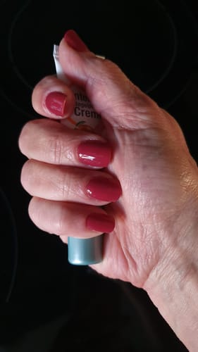 Birgit D. review of UV Gel: Grapevine Twist image 1 out of 2