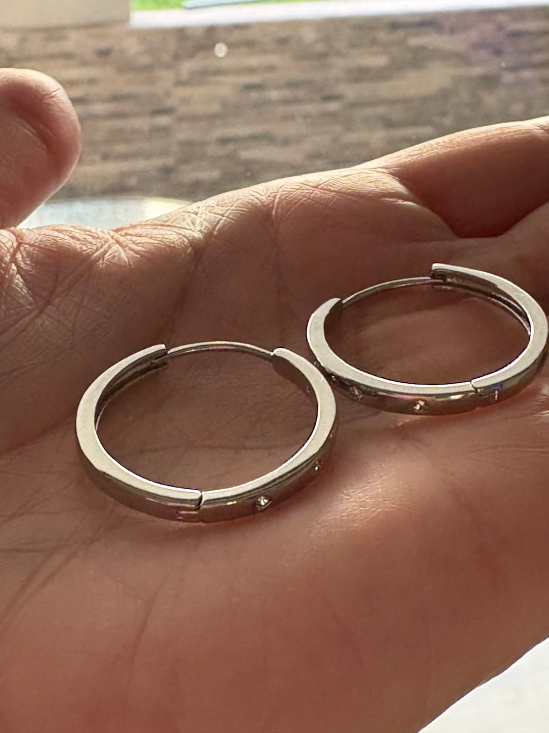Customer photo review of ARGOLLAS LISAS 20MM BAÑADAS EN ORO