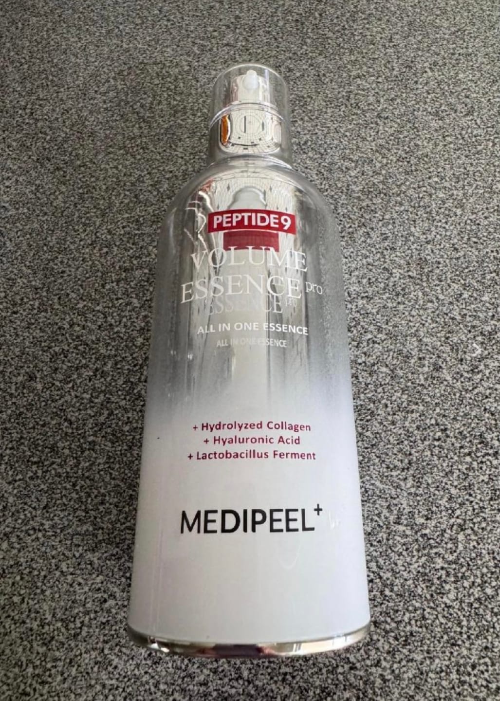 Customer photo review of Skābekļa liftinga esence ar peptīdiem Medi-Peel Peptide 9 Volume All In One Essence PRO