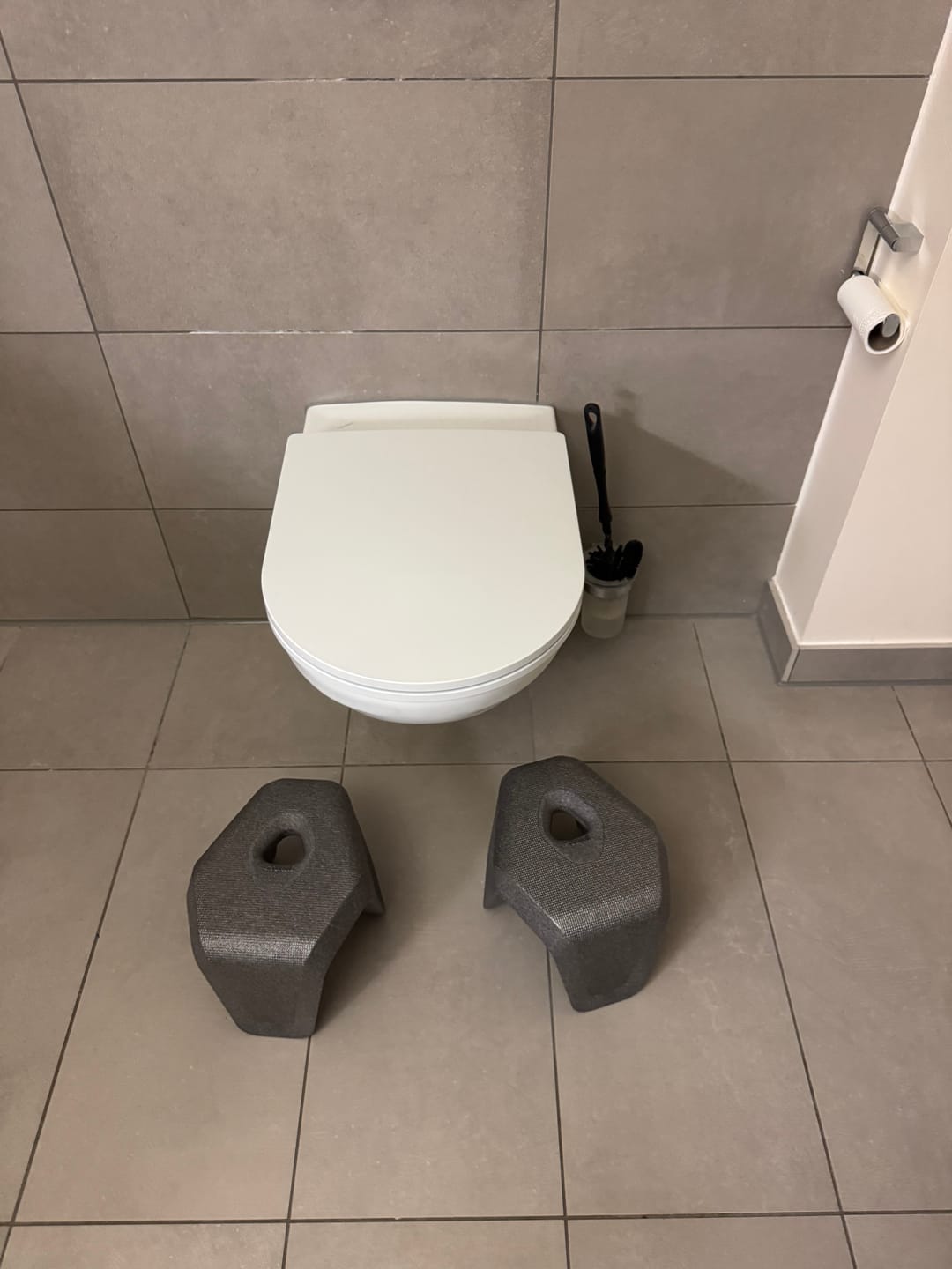 Customer photo review of stuul® Toilet Stool | The Poop Stool | Classic Collection