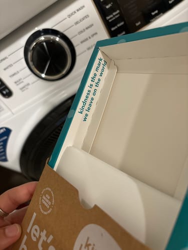 Customer photo review of Laundry Detergent Sheets