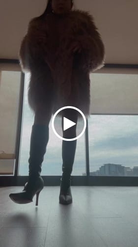 Customer video review of Carrie Dress - Brown