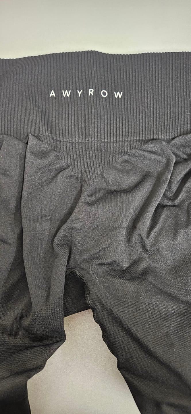 Customer photo review of Black Sculpt Seamless Tights