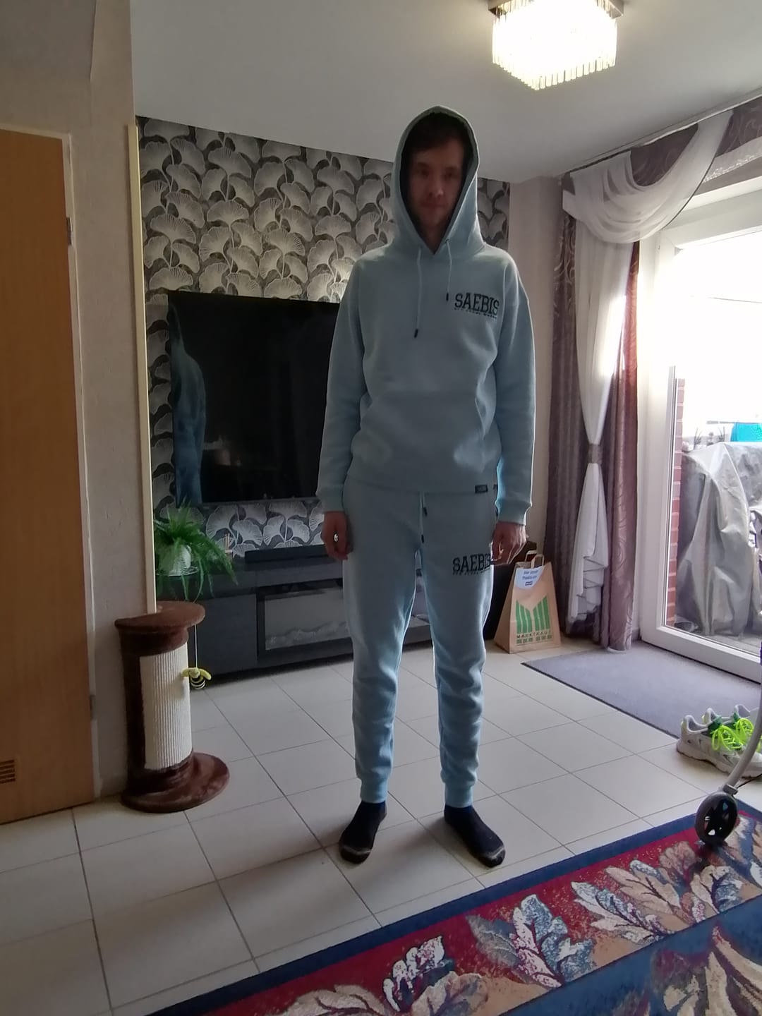 Customer photo review of Lifestyle Herren Jogginghose babyblau mit Stickerei by SAEBIS®