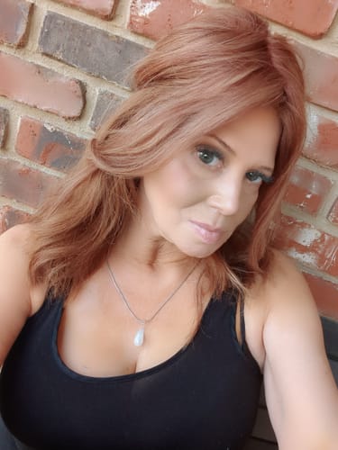 Customer photo review of Nicole Full Volume Hair Topper