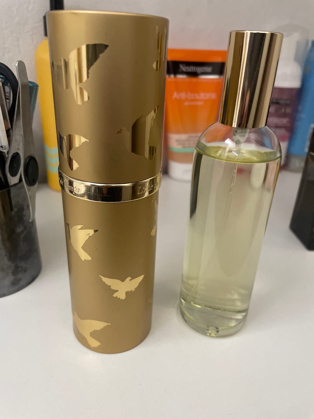 Customer photo review of Nina Ricci L'Air du Temps Eau De Toilette Recharge Spray 100ml