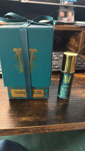 Customer photo review of Tabac Soleil