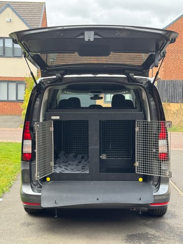 Customer photo review of DT Box | Dog Van Crate XL Breeds | The DT 1100XL | 2 Sizes