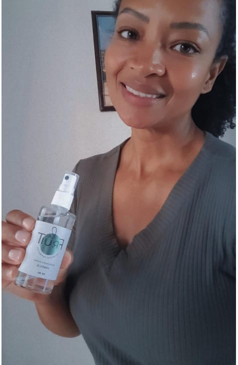 Customer photo review of Desodorante Longa Duração