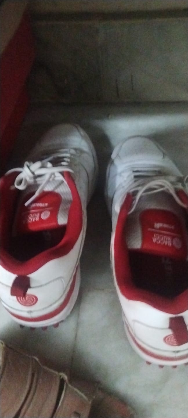 Customer photo review of Bacca Bucci STRIKER Cricket Shoes