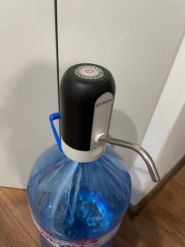 Customer photo review of Електрическа помпа за вода, диспенсър с уплътнение за всякакви бутилки - Atron