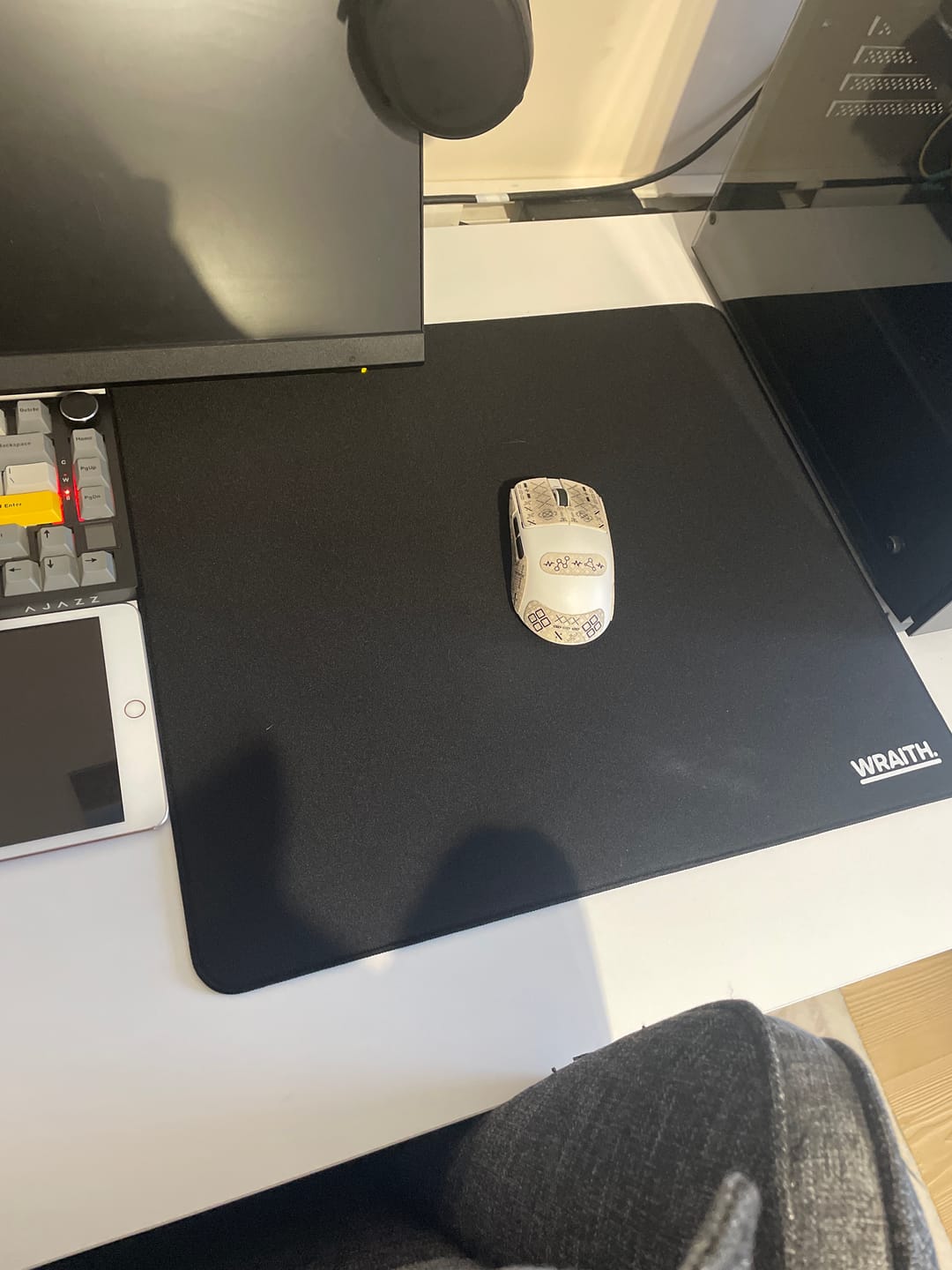Customer photo review of Wraith Litepad Mousepad