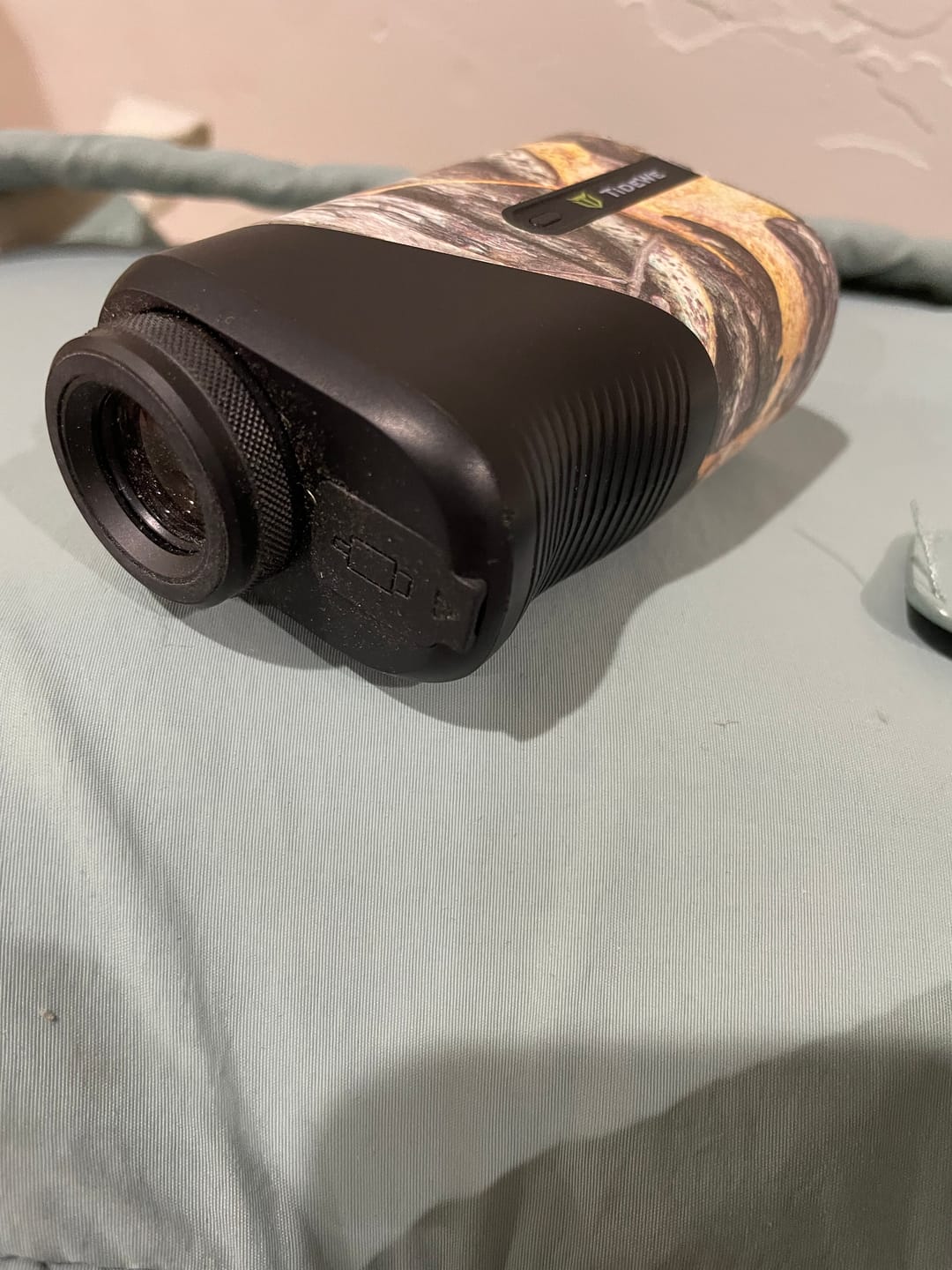 Customer photo review of TideWe Camo Deer Hunting Rangefinder 700/1000Y Laser Range Finder