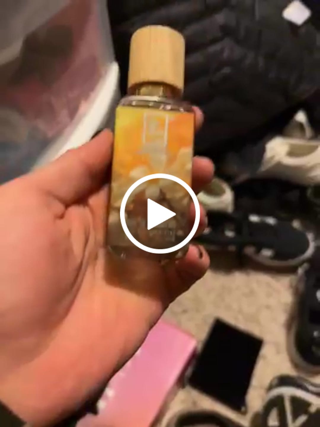 Customer video review of Hug Of Flowers