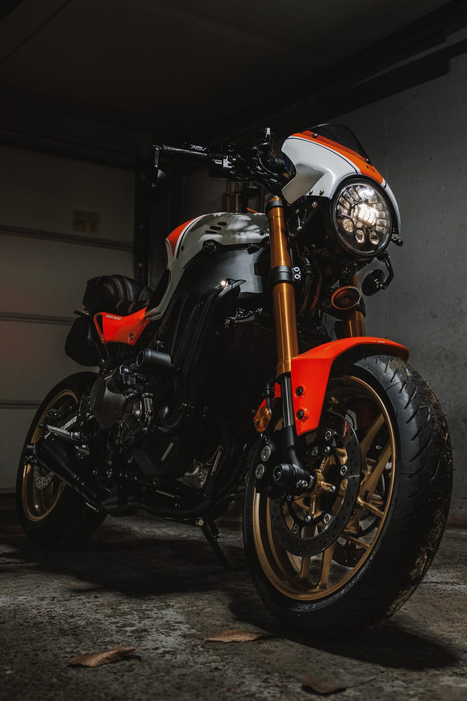 Customer photo review of Yamaha XSR900 Front Machined Turn Signal Plate Adapter Kits 2022+