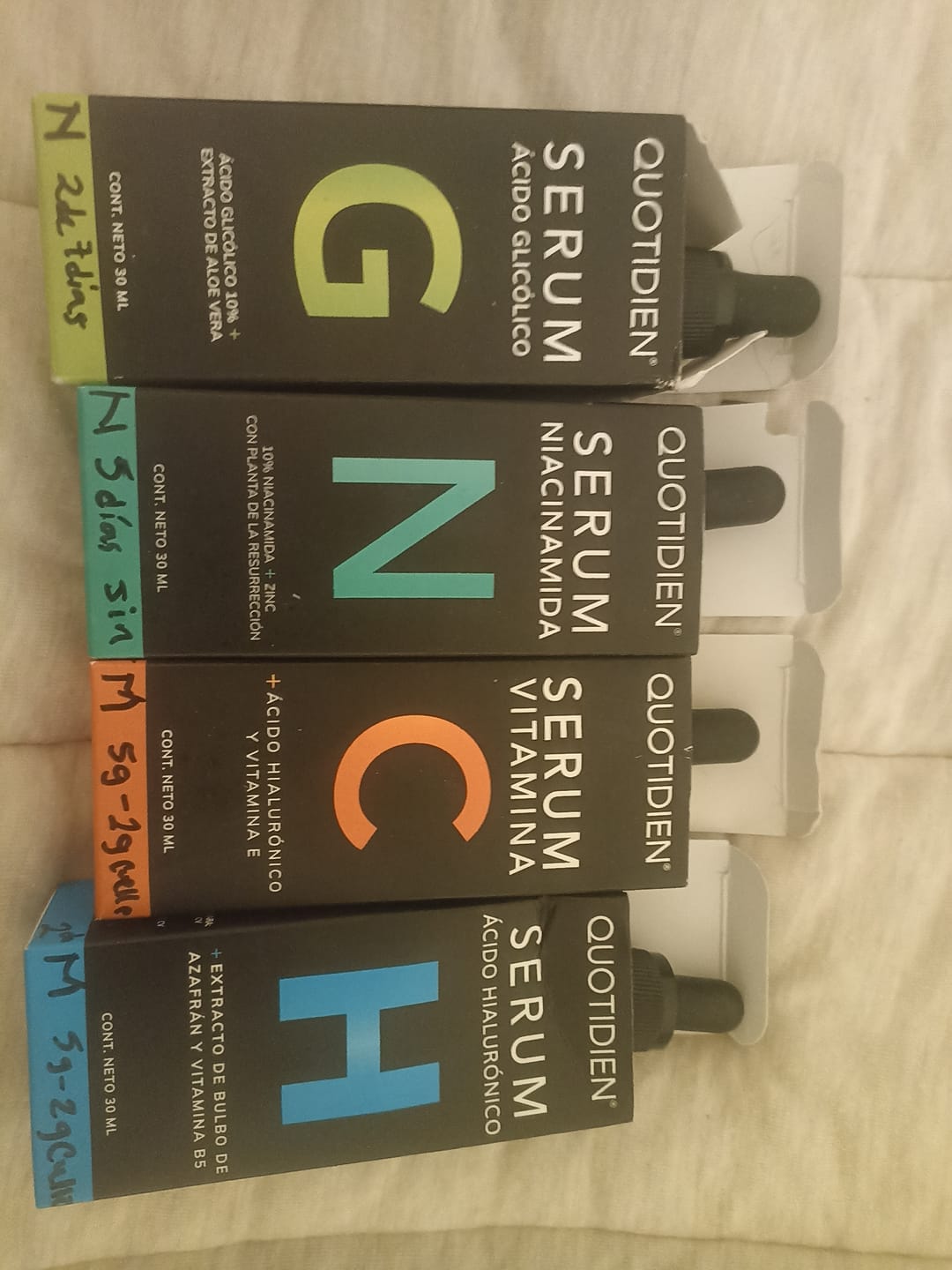 Customer photo review of Kit Los 4 Fantásticos (44% OFF) - Serum de Vitamina C 30ml + Serum de Niacinamida 30ml + Serum Ácido Glicólico 30ml + Serum de Ácido Hialurónico 30ml