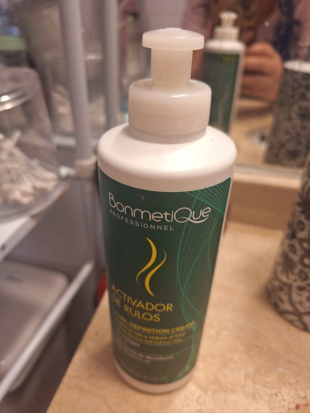 Customer photo review of Crema De Peinar Activador De Rulos Y Ondas Bonmetique
