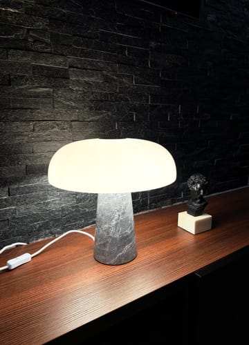 Customer photo review of Glossy | Marmurowa szara lampa stołowa z włącznikiem i szklanym kloszem | Design For The People