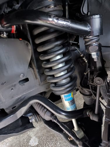 Customer photo review of Front Upper Control Arms For 2-4" Lift 2003-2023 Toyota 4Runner 07-14 FJ cruiser GX460