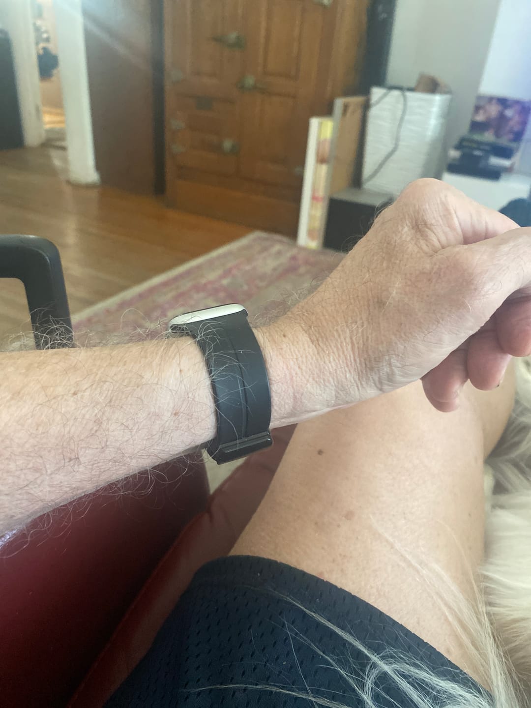 Customer photo review of FlexiFit™ Magnetic Band for Apple Watch - BUY 1 GET 1 FREE!