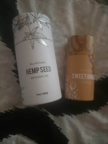 Customer photo review of Sweet Ginger Vapor Rub