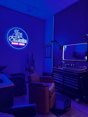 Customer photo review of Kin COLLECTIVE - Premium Neon Artwork