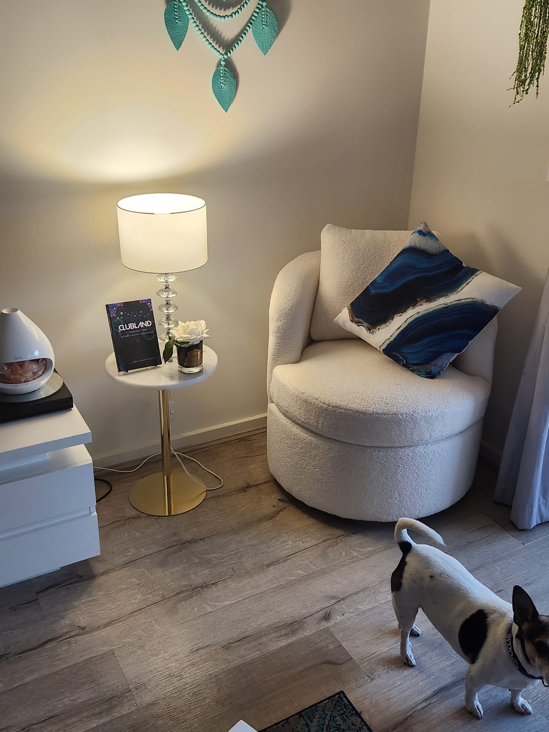 Customer photo review of Levede Fleece Swivel Chair