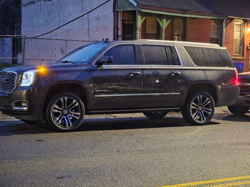 Customer photo review of 2015-2020 GMC Yukon XL Magnetic Struts 4 Wheel OE Replacement Kit (GC104F)