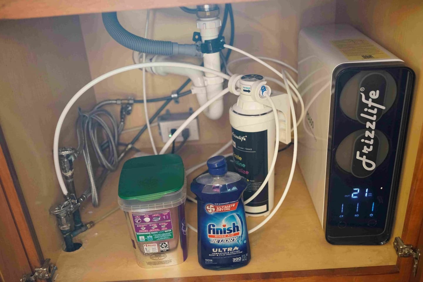 Customer photo review of Frizzlife 600 GPD Tankless Reverse Osmosis Water System With Alkaline & Remineralization, PD600-TAM3