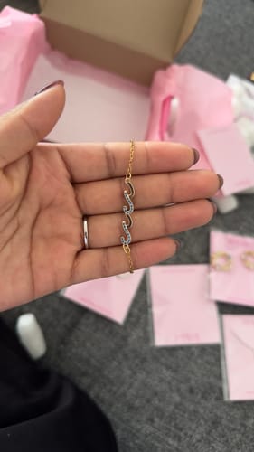 Customer photo review of Pulsera Olas de Mar