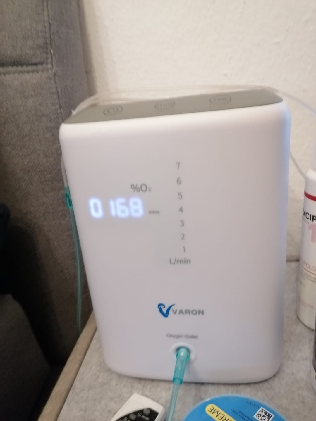 Customer photo review of VARON VH-3 Heim-Sauerstoffkonzentrator | 7-Stufen-Regelung, Komfortable Therapie, CE-geprüft