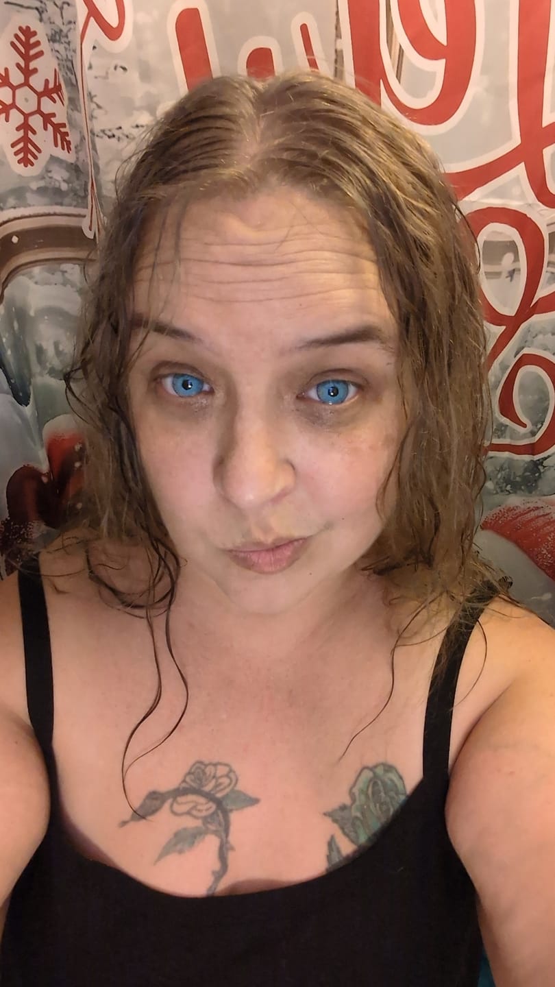 Customer photo review of New York Blue Prescription Colored Contact Lenses