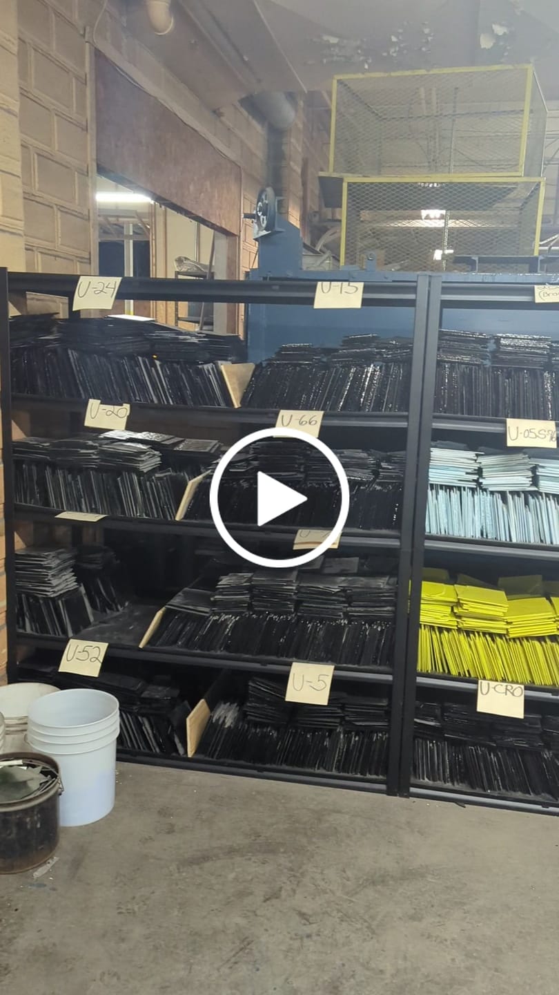 Customer video review of REIBII 60"W x 72"H Industrial Garage Shelving, 3000LBS Heavy Duty Storage Shelves, Adjustable Metal Shelving for Basement Warehouse
