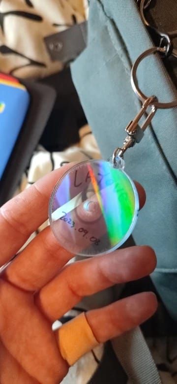 Customer photo review of BTS Taehyung Layover Yeontan Keychain Charm