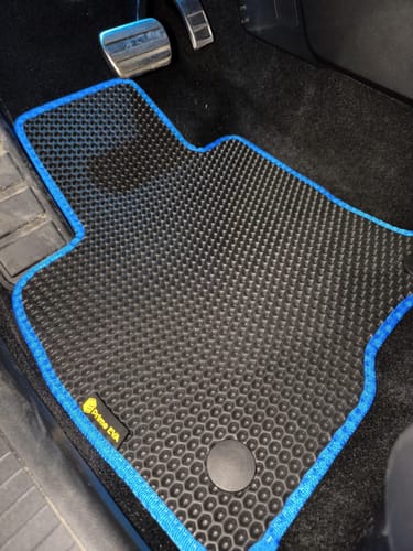 Customer photo review of Dywaniki samochodowe na zamówienie - Przód i tył