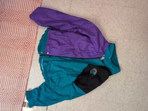 Customer photo review of Vintage Napa Racing Windbreaker Mens XL Blue Purple Jacket
