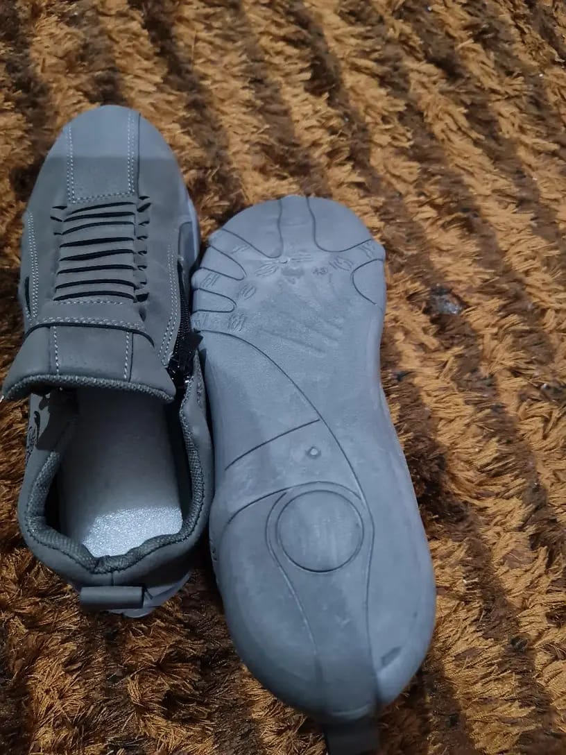 Customer photo review of FeelFree Light - orthopedische, pijnverlichtende en waterdichte barefoot schoenen