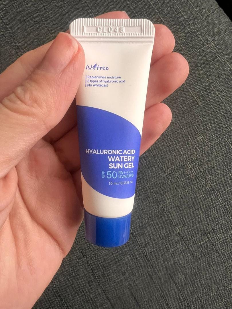 Customer photo review of ISNTREE - Travel Size Hyaluronic Acid Sun Gel SPF 50 PA+++ 10 ML | Protector Solar Travel Size
