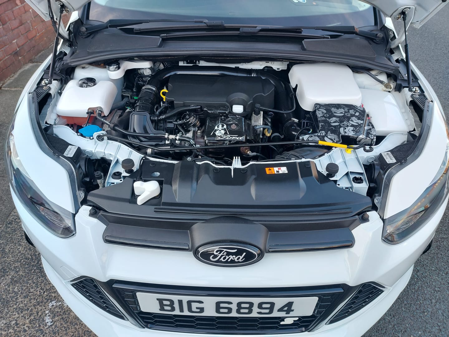 Customer photo review of Proform Bonnet Catch Cover - Mk3/3.5 Focus (Painted Finishes)