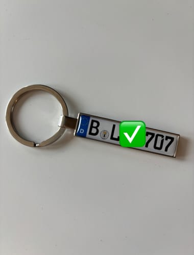 Customer photo review of Kennzeichen Schlüsselanhänger Mini Nummernschild Metall