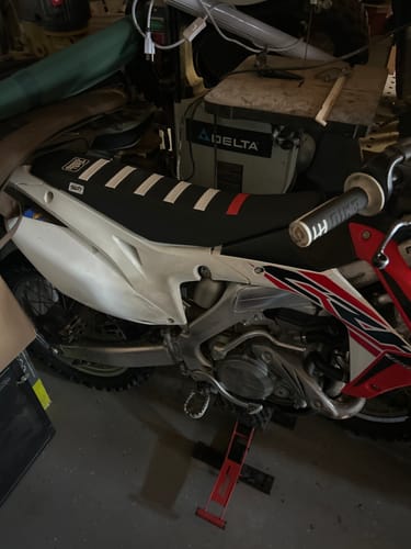 Customer photo review of Custom Seat Cover: 2016 Honda CRF450R