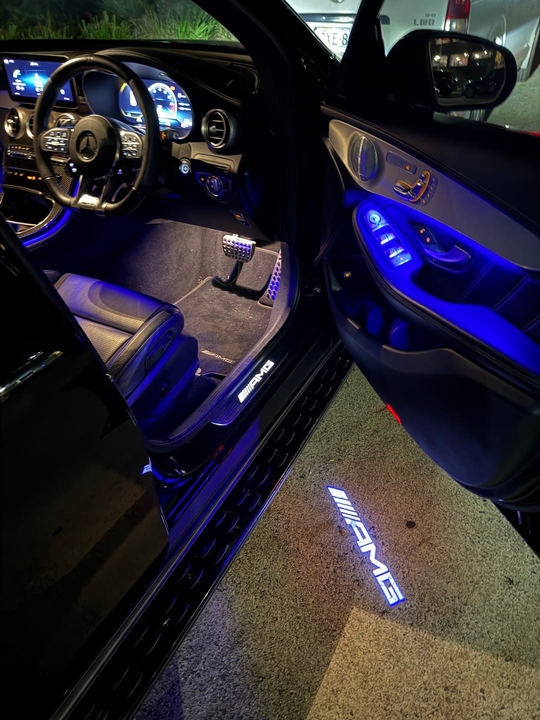 Customer photo review of Mercedes Benz LED Car Door Welcome Logo Shadow Lights
