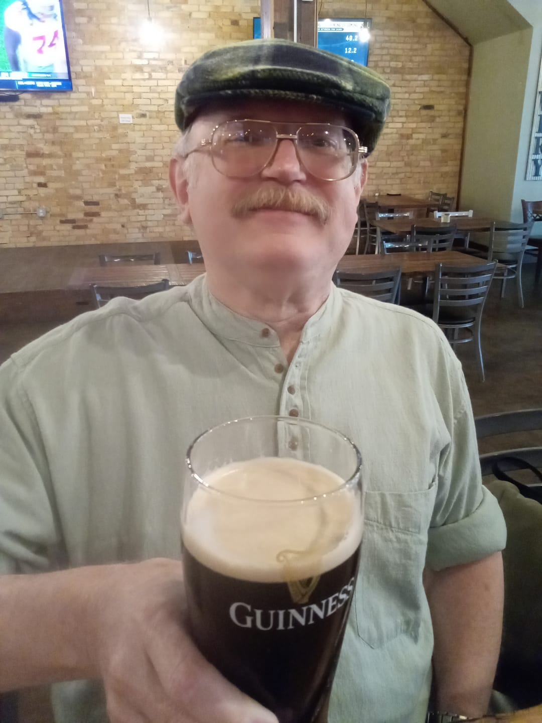 Customer photo review of Vintage Cap Linen 4th of July Limited Edition