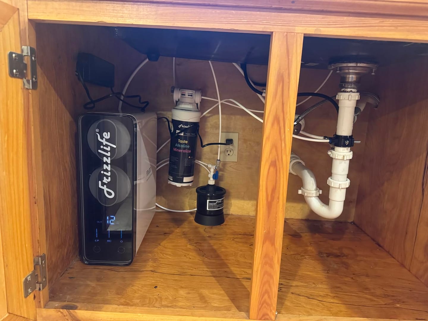 Customer photo review of Frizzlife 600 GPD Tankless Reverse Osmosis Water System With Alkaline & Remineralization, PD600-TAM3